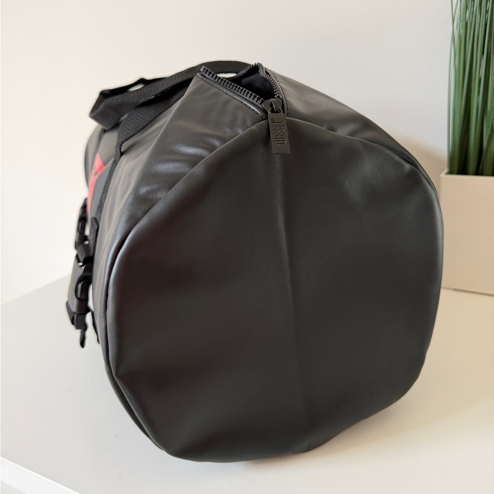 New Diesel duffle bag 18*9 - Picture 4 of 7